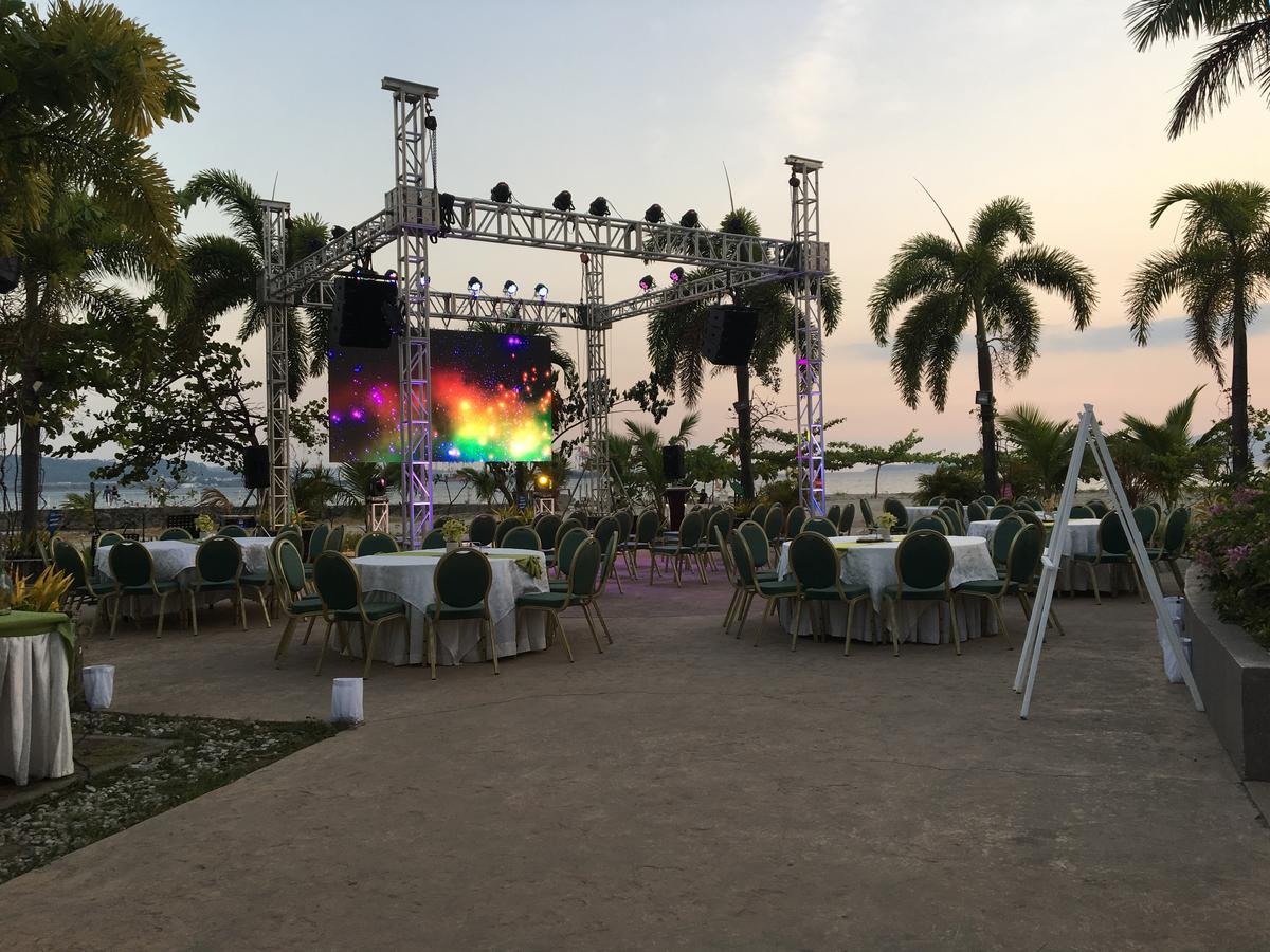 The Lighthouse Marina Resort Olongapo Exterior foto
